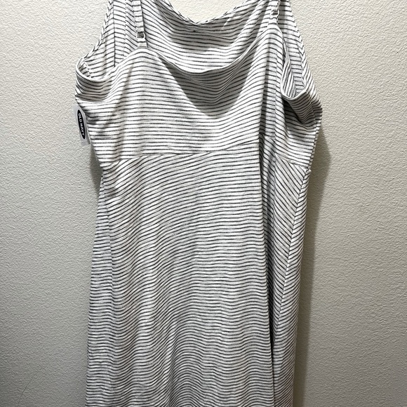 Nwt! Old Navy XXL black and white striped dress - Picture 2 of 3